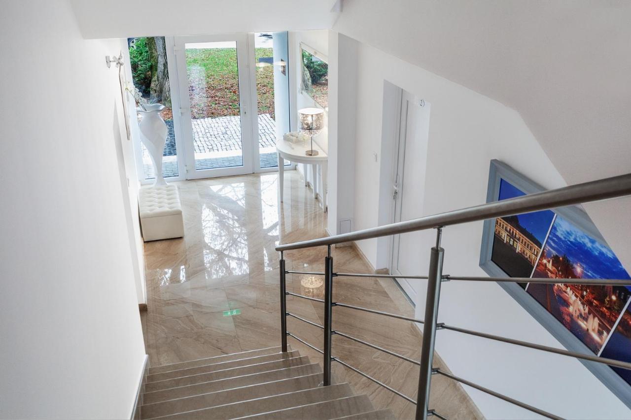 Corso Lux Apartman Gyula Εξωτερικό φωτογραφία