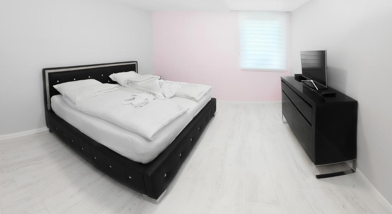 Corso Lux Apartman Gyula Εξωτερικό φωτογραφία
