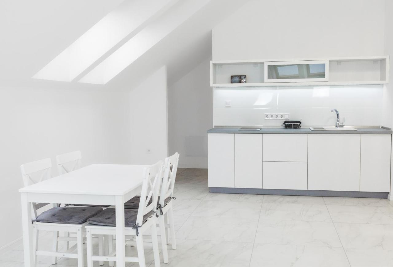 Corso Lux Apartman Gyula Εξωτερικό φωτογραφία